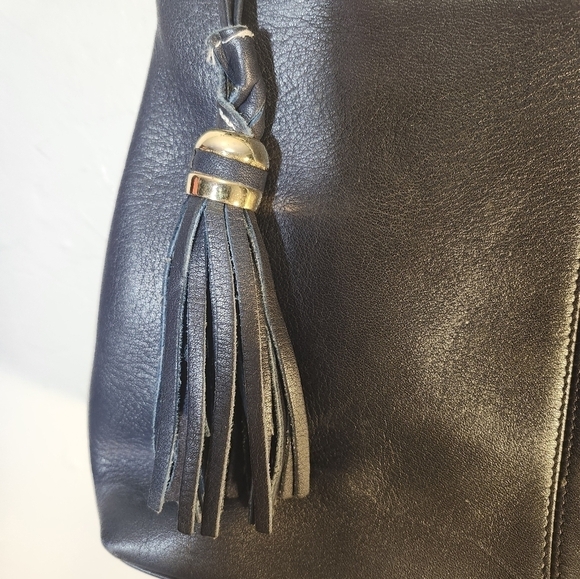 Tignanello leather navy blue shoulder tassel charm attached to zipper Like New - Picture 2 of 10